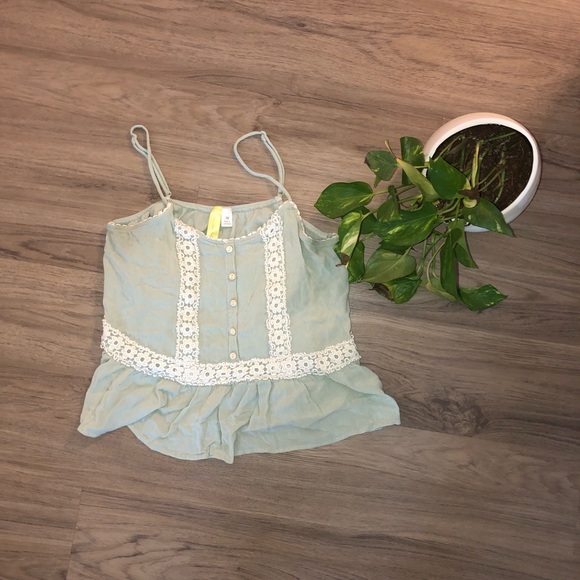 Francesca’s embroidered peplum top - Picture 1 of 2